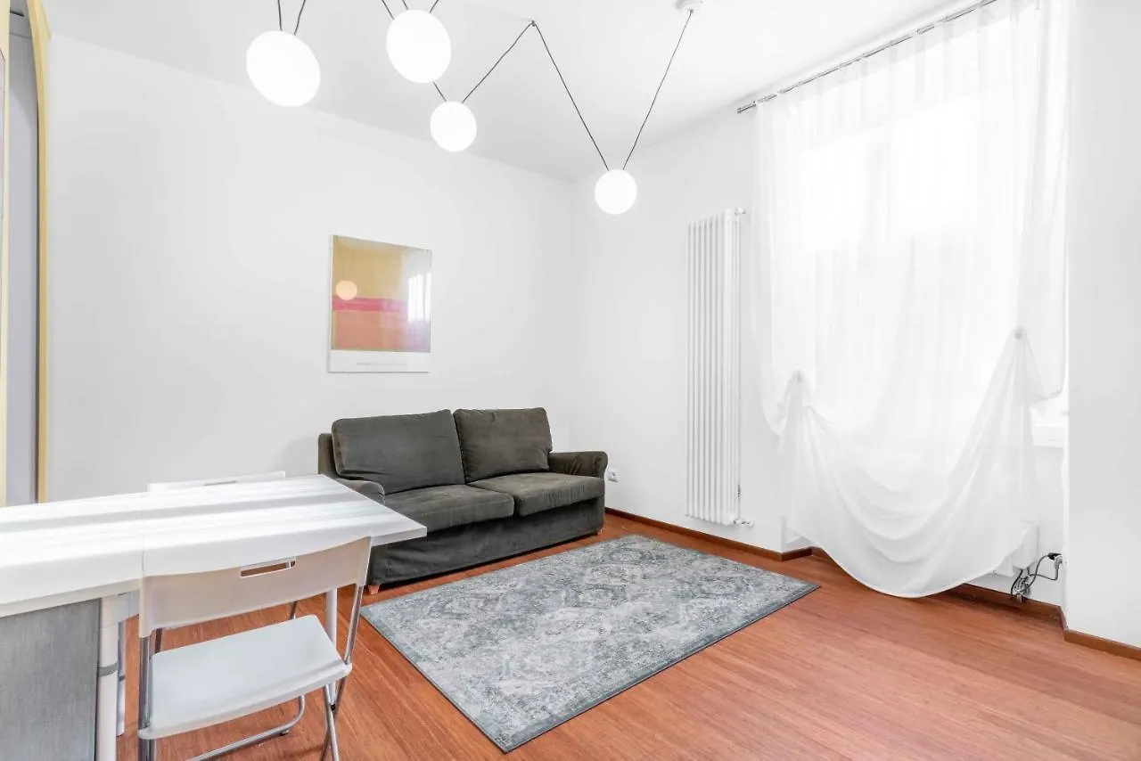 Apartment Ma10 Duomo-Loreto - Central - Near The Duomo Milan Italy